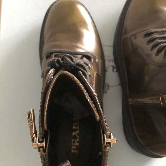 Prada leather dark green boots size 6.5 very good condition - Picture 4 of 6